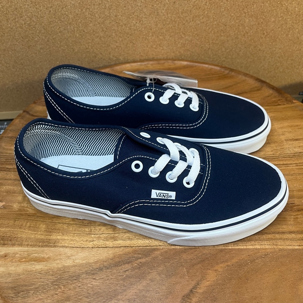 Vans
Classic
Brand new - Picture 5 of 8